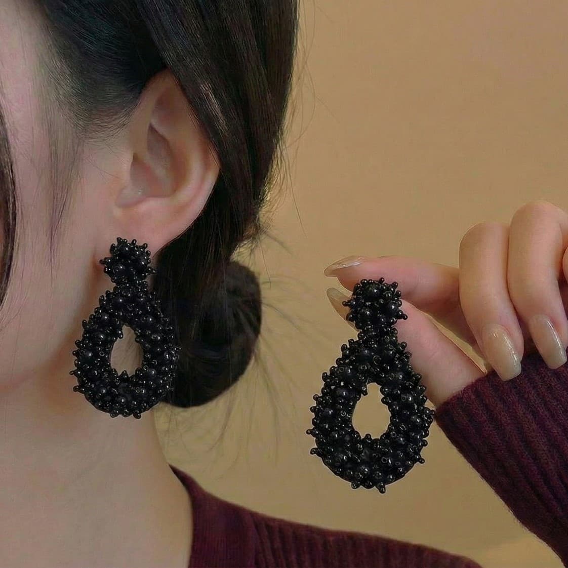 aretes gota negro