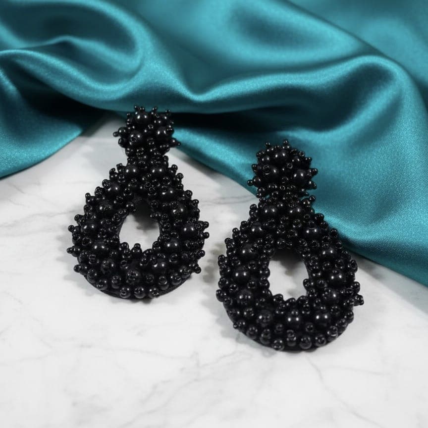 aretes gota negro 1
